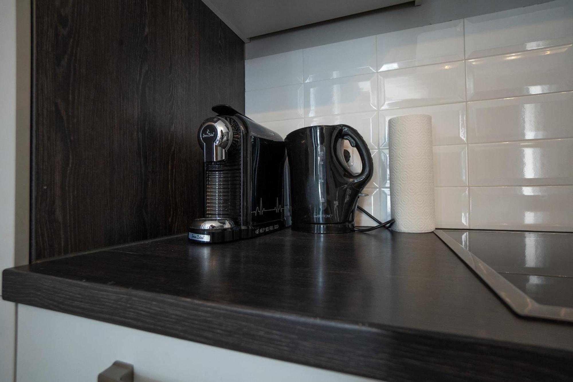 Beautiful New Near Center Apartament *