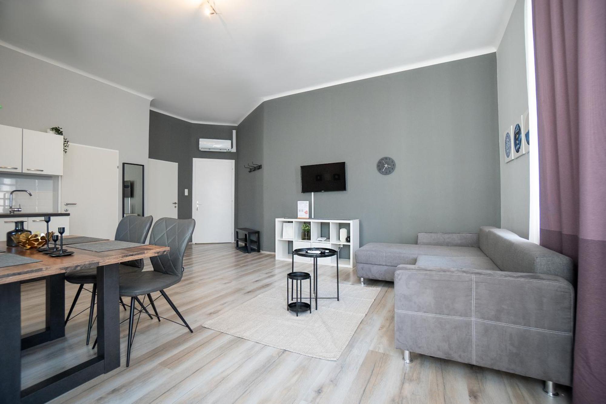 Beautiful New Near Center * Wien